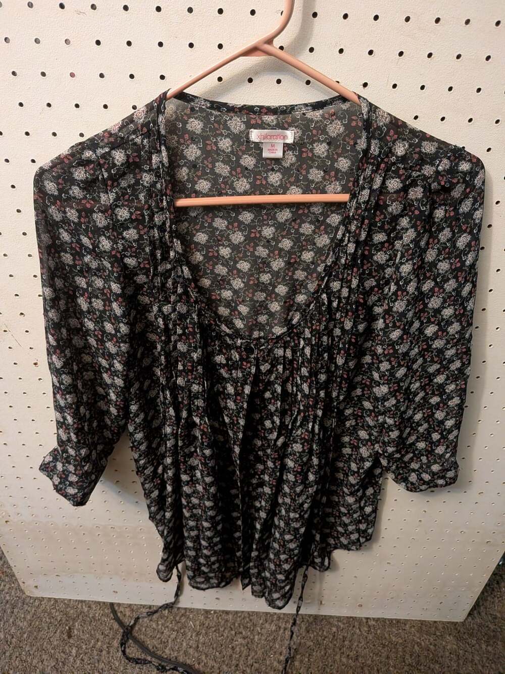 Xhilaration Womens Floral Sheer Three Quarter Sleeve Blouse Size M